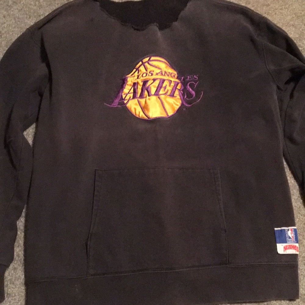 Vintage Lakers sweatshirt